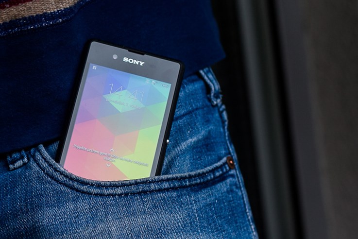 Sony Xperia E3 (7).jpg